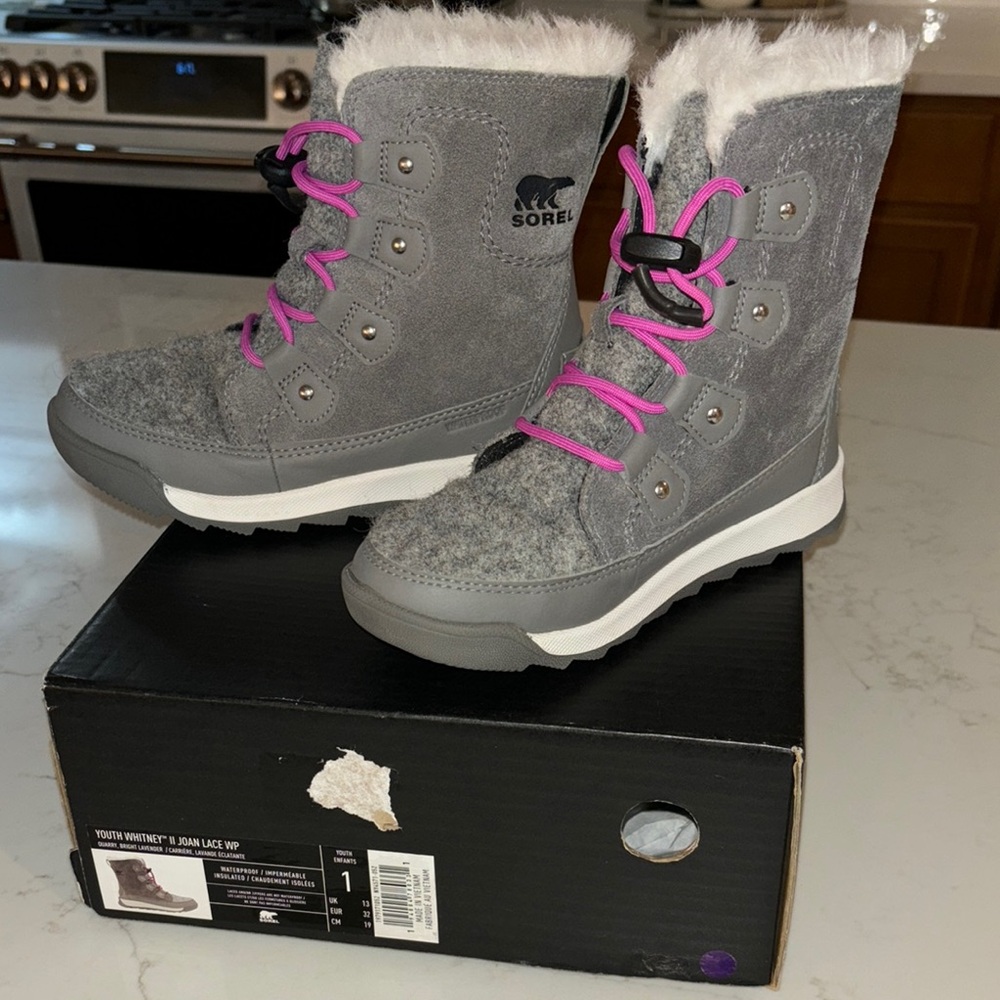 Sorel Whitney II Joan Kids' Gray Boots with Pink Accents